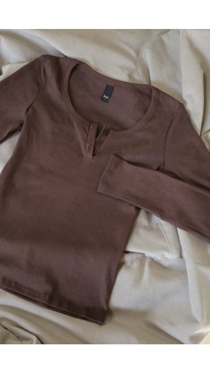 AVELLANA Remera B809