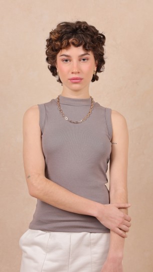 CASTAÑA Musculosa B444